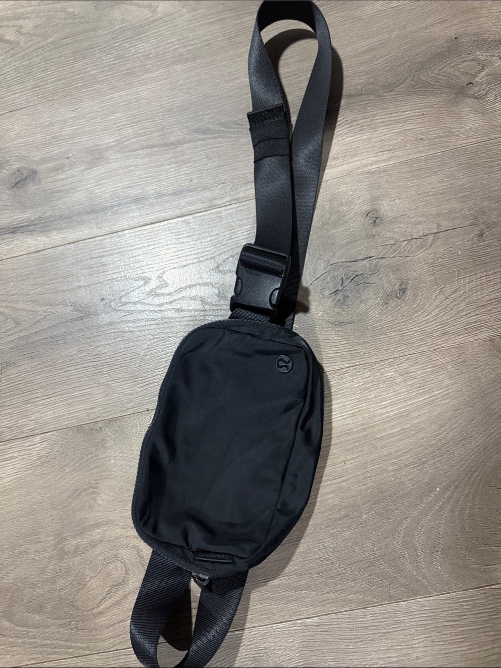 lululemon athletica Black Compact Sling Bag with Adjustable Strap